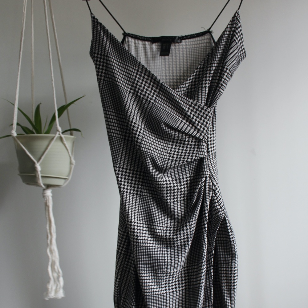 Ruched Wrap Front Houndstooth Dress